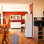 & 810 M Guest house 3*