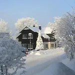 & 810 M Guest house 3*