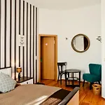 Guest house & 810 M