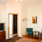Guest house & 810 M 3*