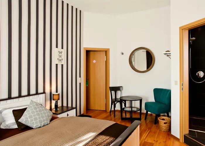 & 810 M Casa de hóspedes 3*